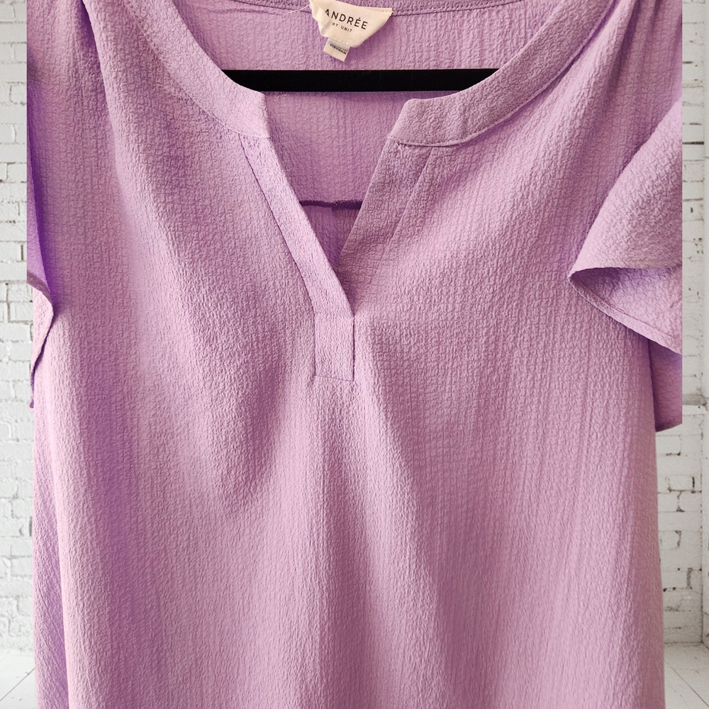 Andree By Unit Lavender Flutter Sleeve Top 1X - Picture 6 of 9